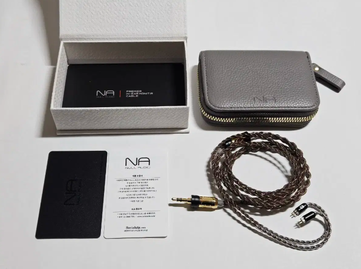 Null Audio Istana 2핀 3.5mm 플래그십 케이블