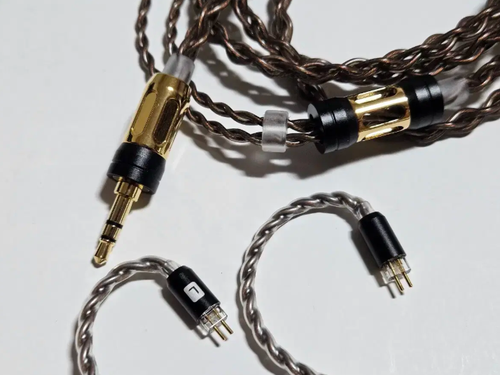 Null Audio Istana 2핀 3.5mm 플래그십 케이블