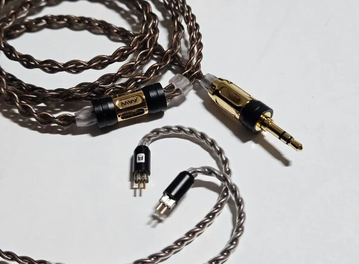 Null Audio Istana 2핀 3.5mm 플래그십 케이블