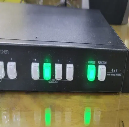인터엠 HDMX영상 선택기 HDMS-0404H( PNHD-I04조달모델)