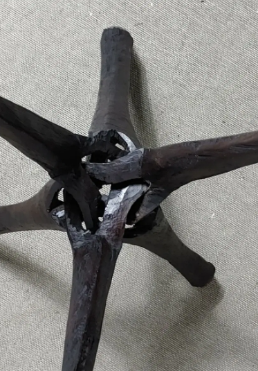 아프리카 흑단목 공예 좌대. 화대