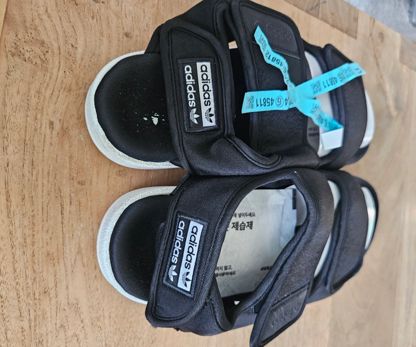 adidas 샌들 245