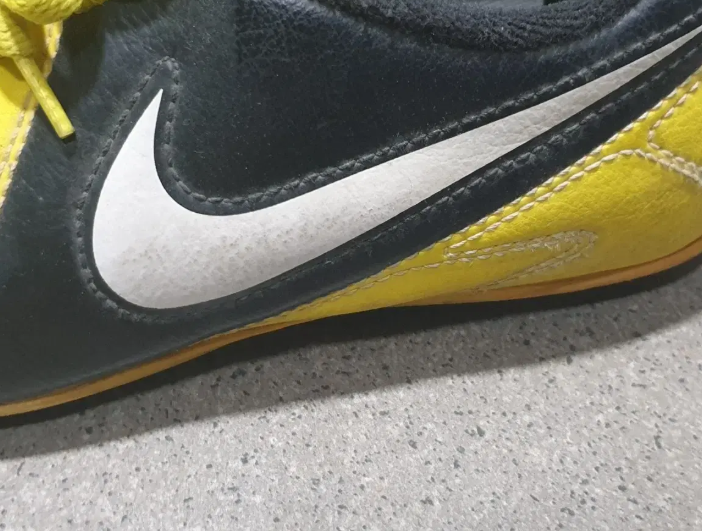 나이키 어린이 축구화 팝니다