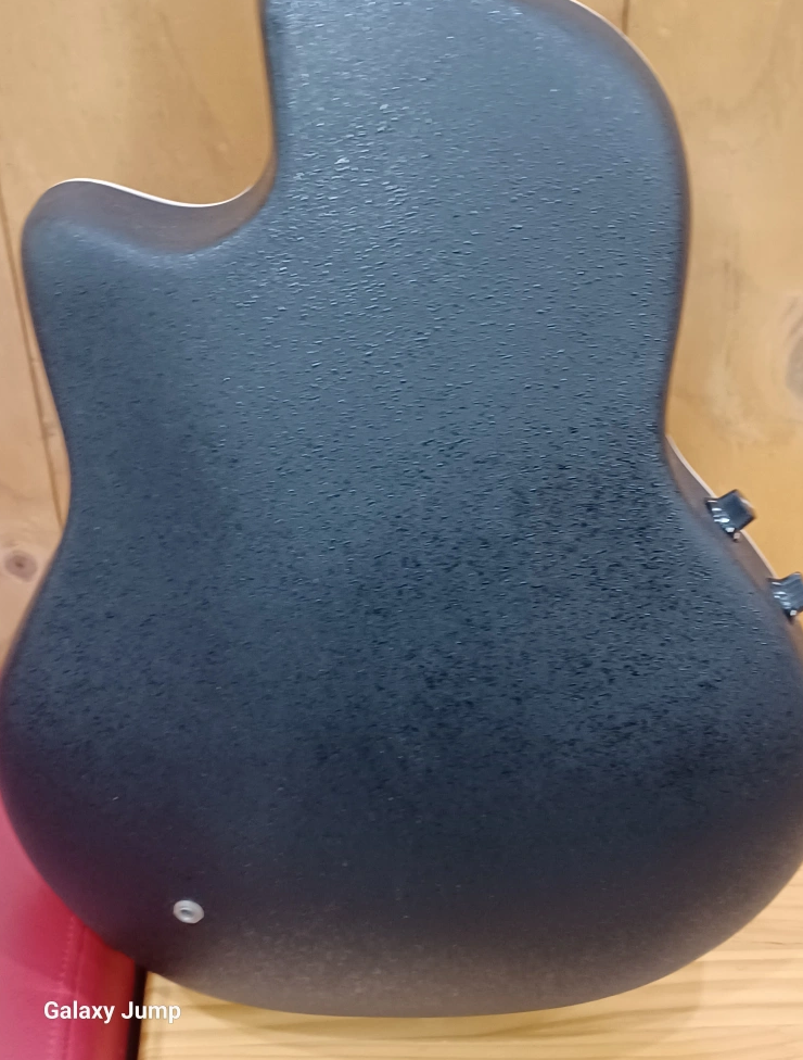 크래프터 ES-850 픽업장착된오베이션통기타입니다