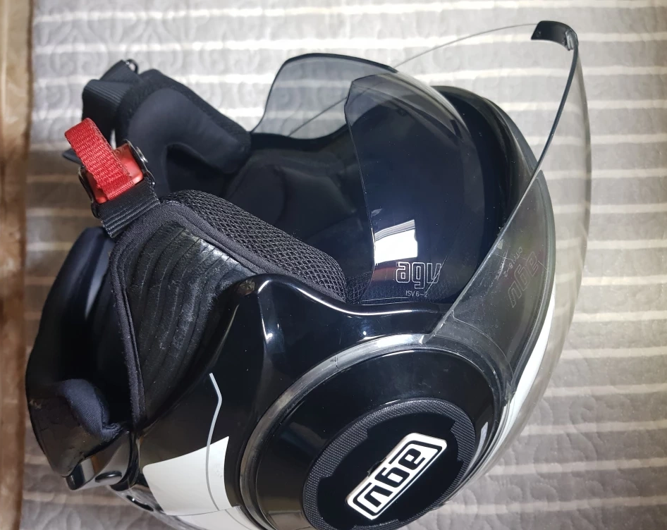 agv 오토바이헬멧 팔아요