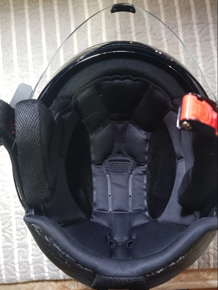 agv 오토바이헬멧 팔아요