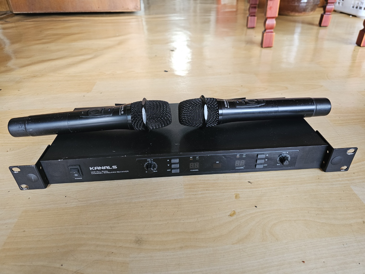 무선마이크 2채널 카날스 BK-8200 23만원